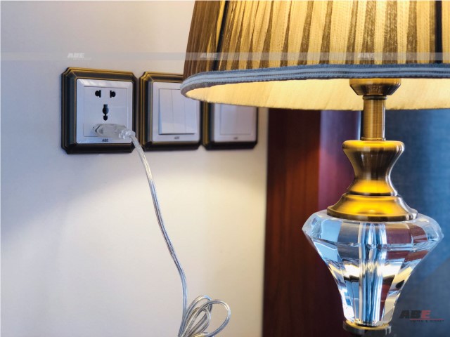 Công tắc - ổ cắm Bronze hạt trắng ABE